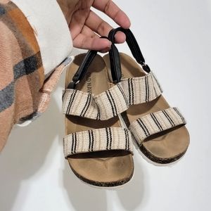 OLD NAVY CREAM SANDAL SIZE 12